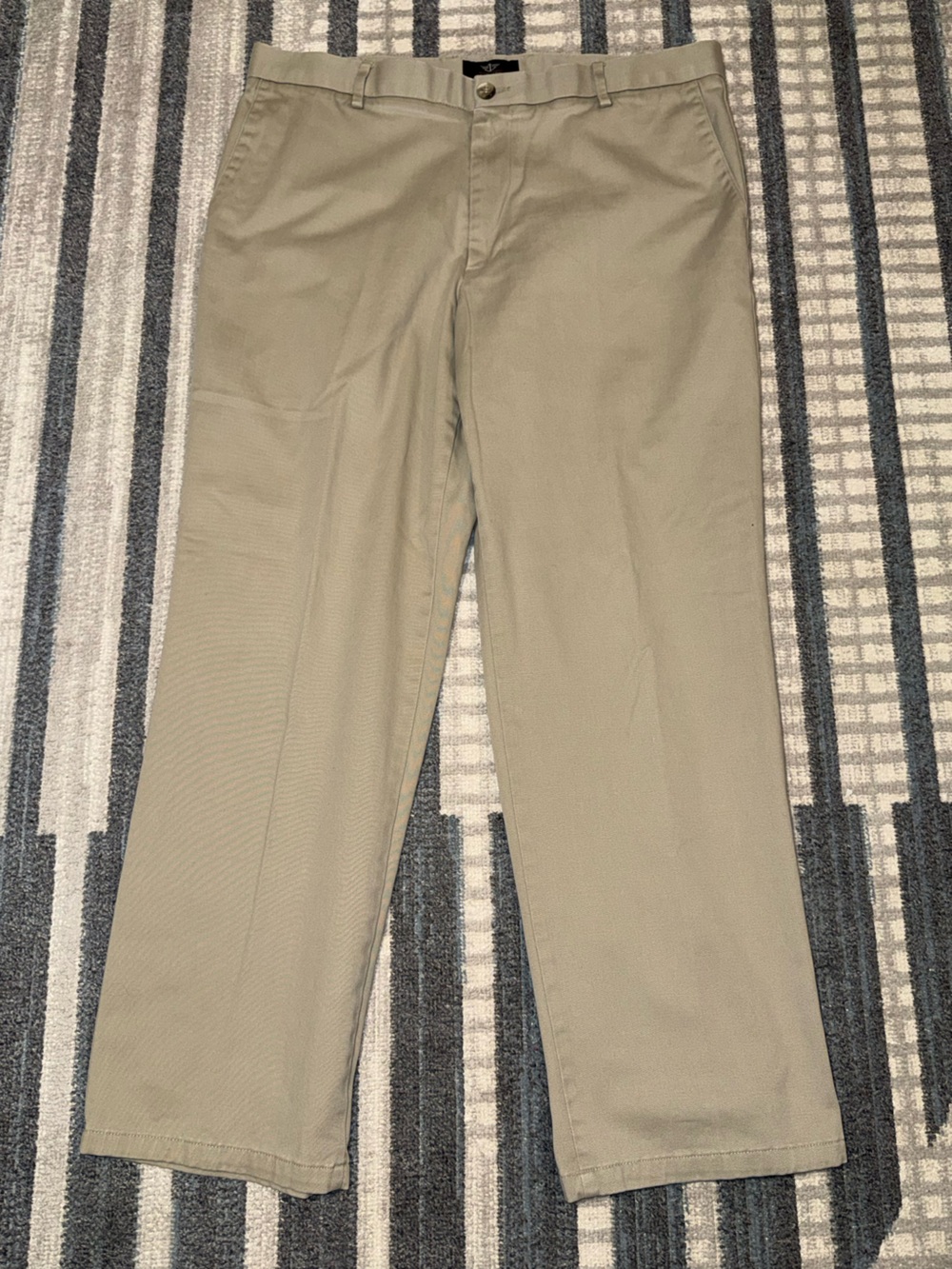 Dockers Men's Signature Khakis Straight Fit D2 Chino Pants Beige/Tan Size 36x30